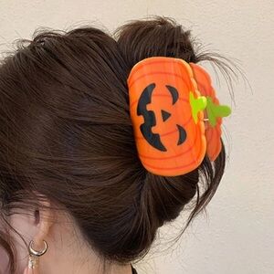 Spooky Pumpkin Hair Claw